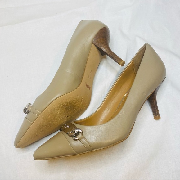 Coach Beige Leather Heels with Silver name plates - Picture 4 of 10